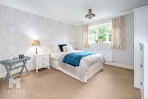 Photo 26- click for photo gallery